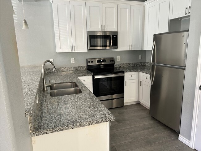 property at 16956 W Ivanhoe St