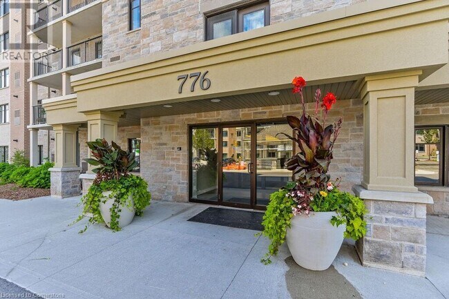 776 Laurelwood Dr in Waterloo, ON - Building Photo - Building Photo
