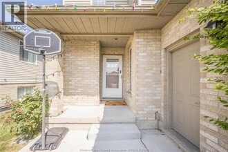 746 Michael Dr in Tecumseh, ON - Building Photo - Building Photo
