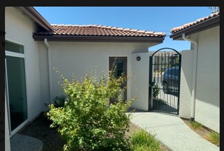 137 N Belmont Rd in Exeter, CA - Building Photo - Building Photo