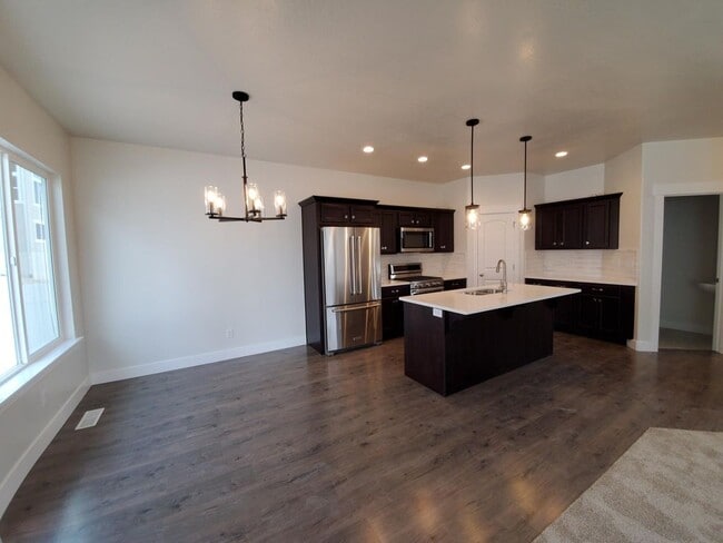 property at 4327 W Hemsley Ln