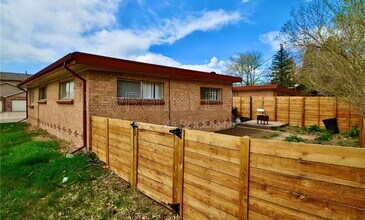 16485 W 14th Pl in Golden, CO - Building Photo - Building Photo