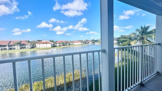 258 Cypress Point Dr in Palm Beach Gardens, FL - Building Photo - Building Photo