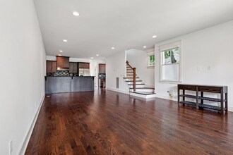 1813 5th Ave N in Nashville, TN - Building Photo - Building Photo