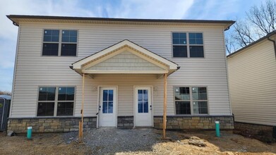 4930 Grant Line Rd in New Albany, IN - Building Photo - Building Photo