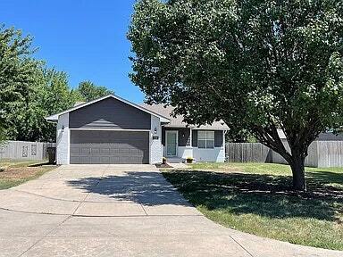 property at 1742 N Basswood Ct