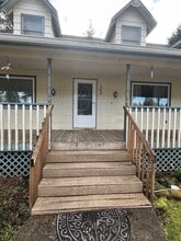 340 E Island Lake Rd in Shelton, WA - Building Photo - Building Photo