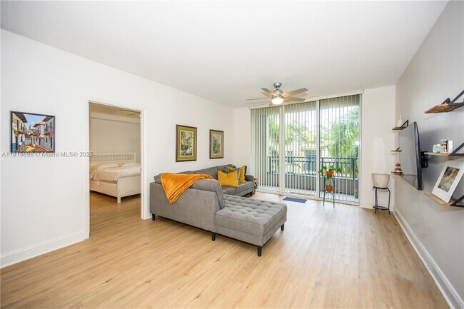 510 NW 84th Ave, Unit 333 in Plantation, FL - Building Photo - Building Photo