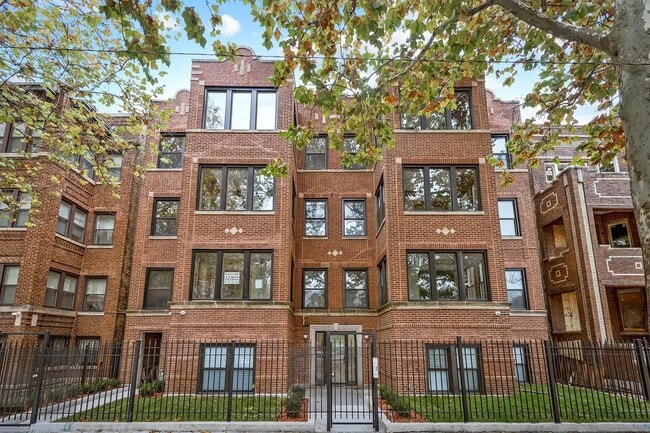 6041 S Saint Lawrence Ave, Unit 2N