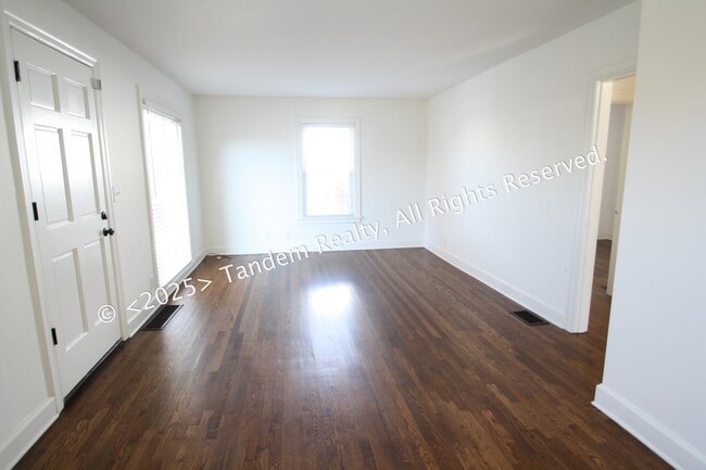 720 Powers Ave in Nashville, TN - Building Photo - Building Photo