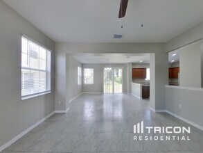 18816 Litzau Ln in Land O Lakes, FL - Building Photo - Building Photo