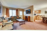 3985 Parkridge Dr - 6