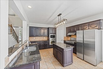 3820 Clearwater Ct in Plano, TX - Foto de edificio - Building Photo