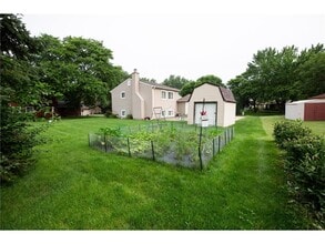 12115 50th Ave N in Minneapolis, MN - Foto de edificio - Building Photo