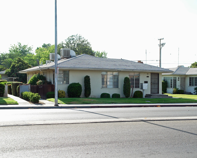 2432 N 1st St in Fresno, CA - Building Photo - Building Photo