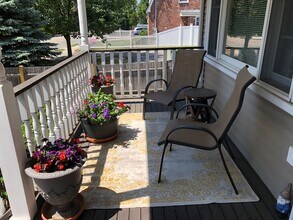 86 Chapel St in Newton, MA - Foto de edificio - Building Photo