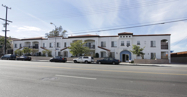 Laurel Canyon Apartments