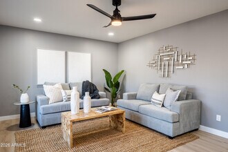 1743 W Butler Dr in Phoenix, AZ - Building Photo - Building Photo