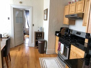 19 Cooper Pl in Weehawken, NJ - Building Photo - Building Photo