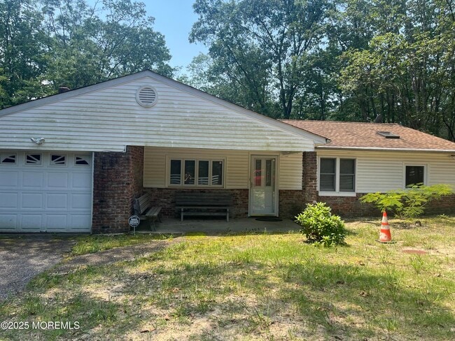 176 S Stump Tavern Rd in Jackson Township, NJ - Building Photo - Building Photo
