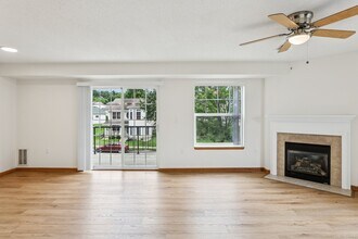 Midtown Terrace in Madison, WI - Building Photo - Building Photo