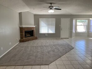 6104 9th St in Lubbock, TX - Building Photo - Building Photo