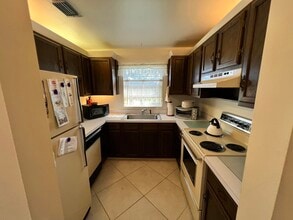 62 Woodland Dr in Vero Beach, FL - Building Photo - Building Photo