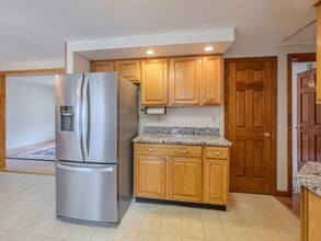 91 Lynch Rd in Lebanon, CT - Building Photo - Building Photo