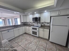 155 Jimmy Buffett Mem Hwy in Satellite Beach, FL - Building Photo - Building Photo