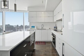 1035 Bank St in Ottawa, ON - Building Photo - Building Photo