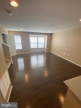 37 Cecily Way in Ranson, WV - Foto de edificio - Building Photo