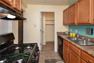 Sienna Ridge in Atlanta, GA - Building Photo