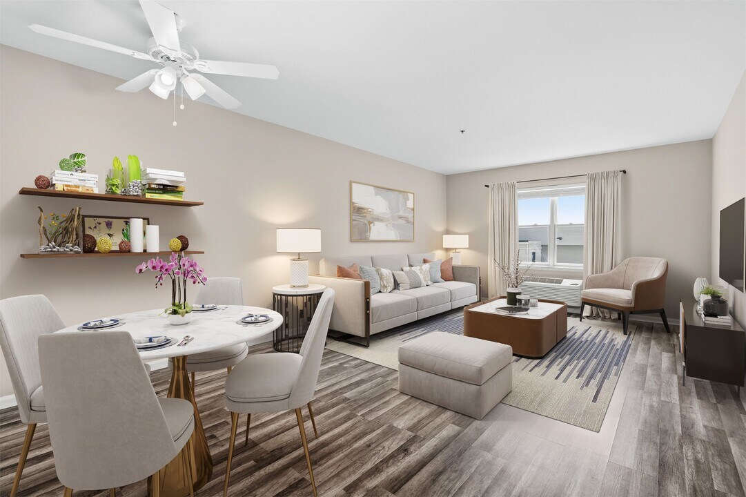 905 River Rd in Edgewater, NJ - Building Photo