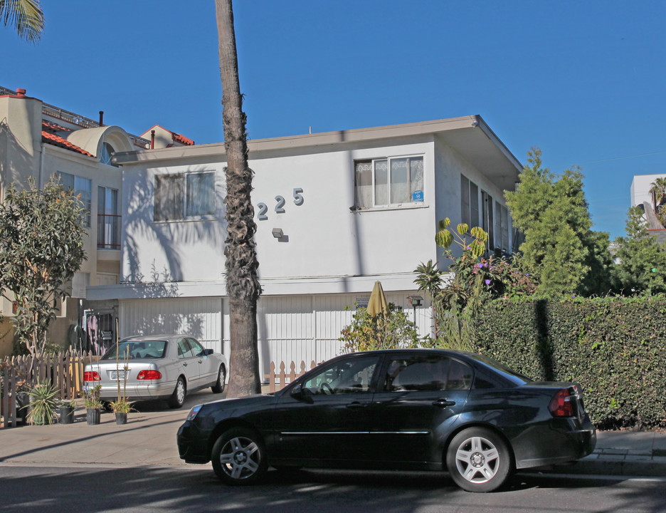 225 Bay St in Santa Monica, CA - Foto de edificio