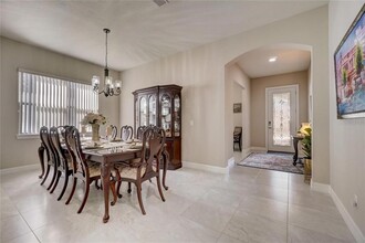 11655 Meadow Grove Cir in Orlando, FL - Building Photo - Building Photo