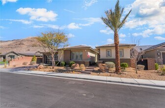 3120 Greenscape Ln in Las Vegas, NV - Building Photo - Building Photo