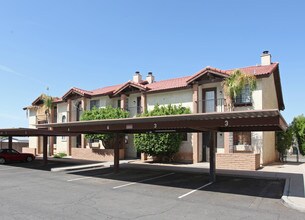Por Oxford Park in Phoenix, AZ - Foto de edificio - Building Photo