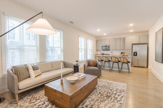 The Merchant in Charleston, SC - Foto de edificio - Building Photo