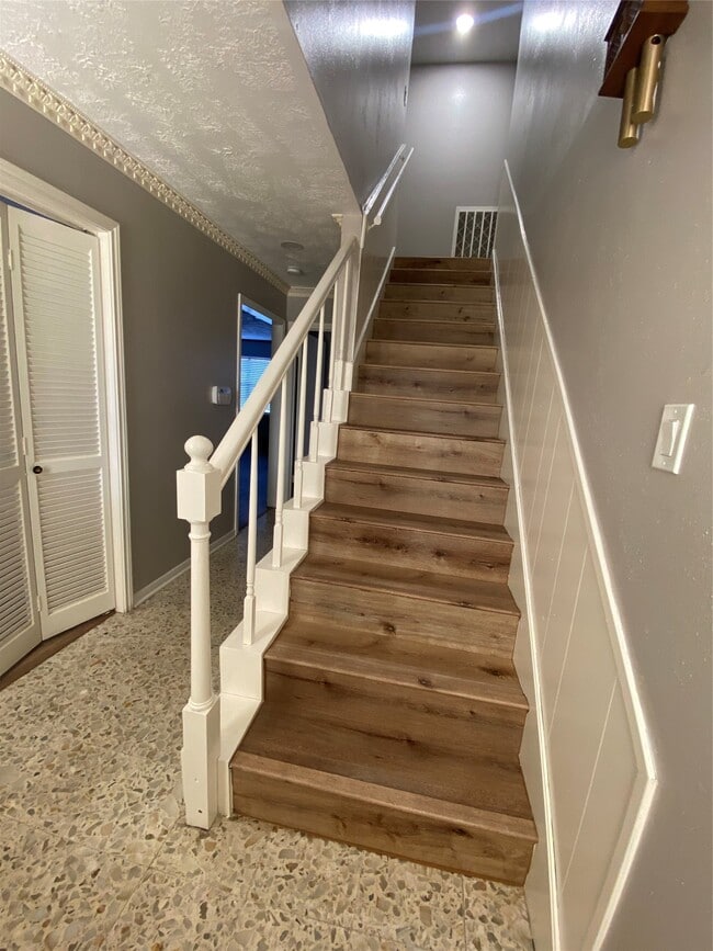 property at 11702 N Petersham Dr