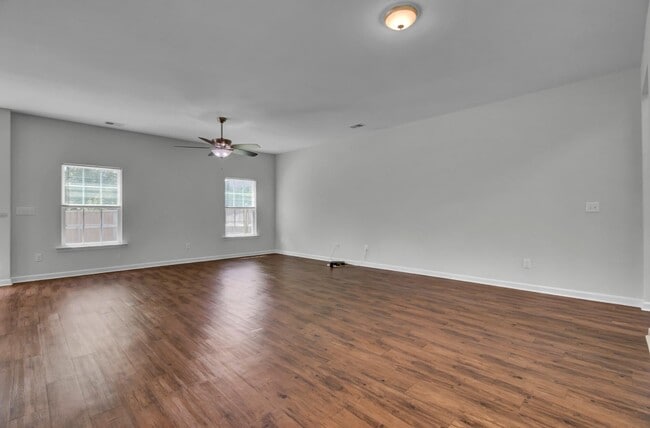 131 Lakestone Rd in Moncks Corner, SC - Building Photo - Building Photo