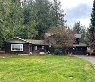 8641 Berthusen Rd, Unit B in Lynden, WA - Foto de edificio
