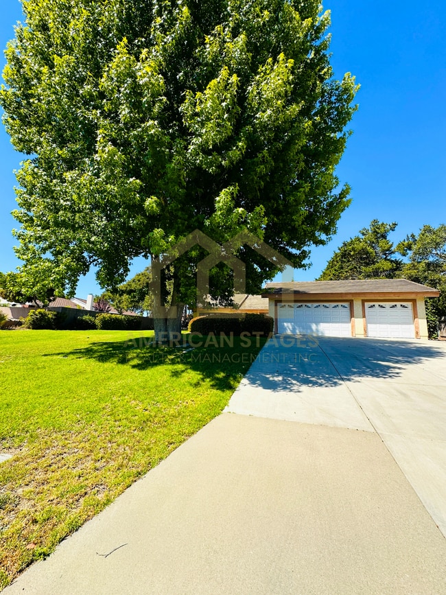 1121 Pellham Dr in Lompoc, CA - Building Photo - Building Photo