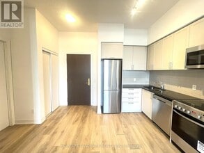 268-8268 Buchanan Dr in Markham, ON - Building Photo - Building Photo