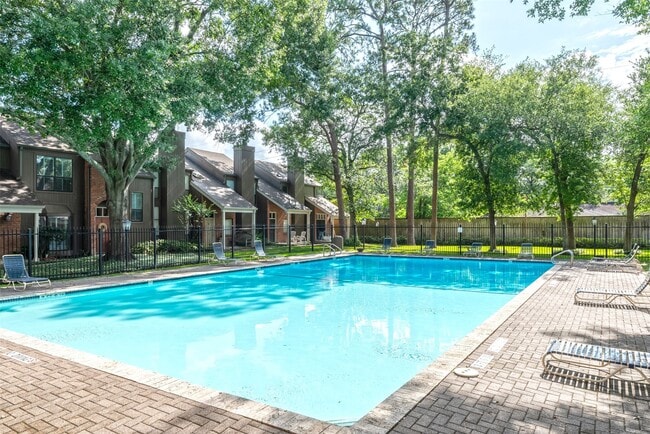 701 Bering Dr in Houston, TX - Building Photo - Building Photo