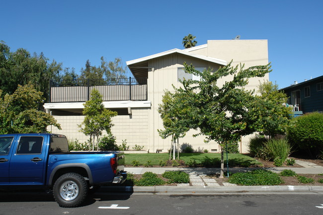 5693 Almaden Expy in San Jose, CA - Building Photo - Building Photo