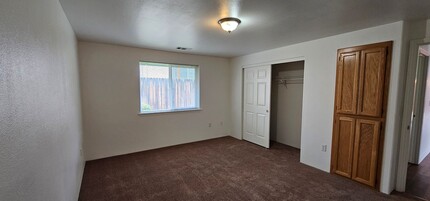 3845-3847 Arrowhead Dr in Medford, OR - Building Photo - Building Photo