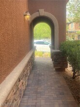 7469 Calzado Dr in Las Vegas, NV - Building Photo - Building Photo