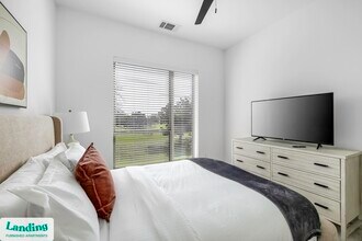 650 E Sycamore St, Unit 3205 in Denton, TX - Building Photo - Building Photo