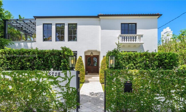 property at 5728 Pine Tree Dr