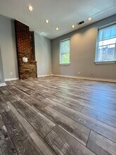 411 Poplar St in Philadelphia, PA - Building Photo - Building Photo